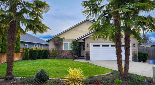 Photo of 828 Easy Way, Central Point, OR 97502
