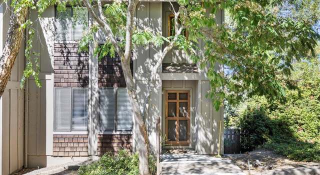 Photo of 349 Ravenwood Pl, Ashland, OR 97520