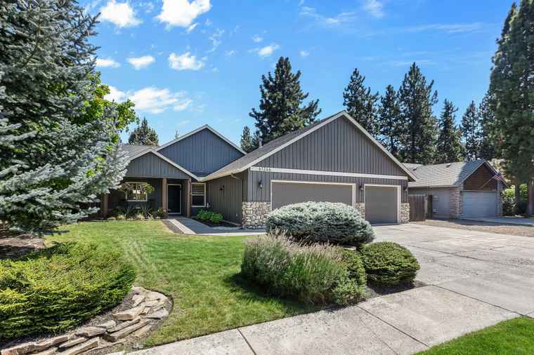 Photo of 61246 Bighorn Ct Bend, OR 97702