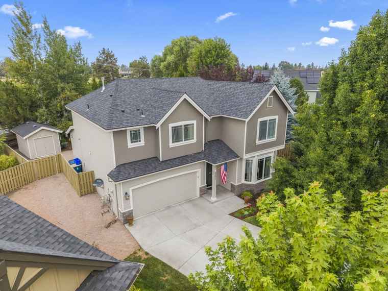 Photo of 2951 SW 50th Ct Redmond, OR 97756