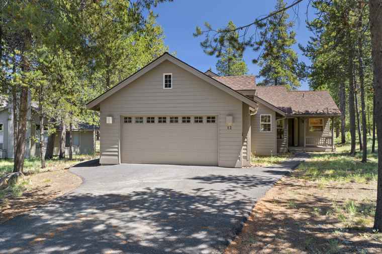 Photo of 18080 Witchhazel Ln #12 Sunriver, OR 97707
