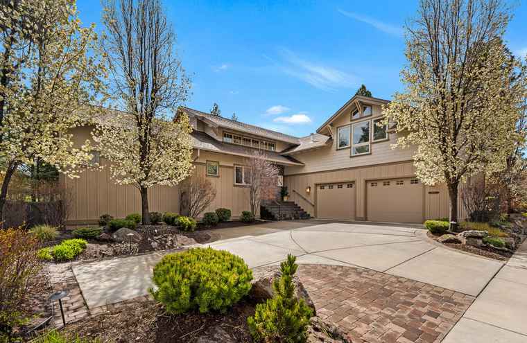 Photo of 60858 Grand Targhee Dr Bend, OR 97702
