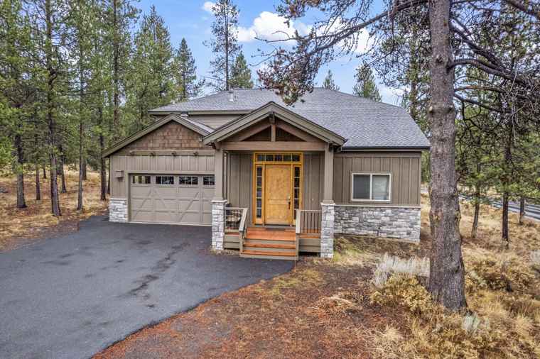 Photo of 57657 White Elm Ln #33 Sunriver, OR 97707