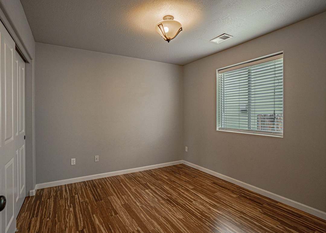 1020 Azure Way, Eagle Point, OR 97524