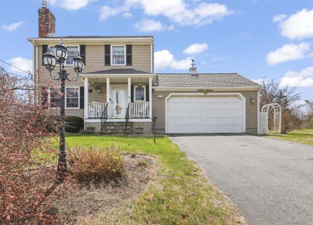 Property at 36 Town Neck Rd, Sandwich, MA 02563, 3 beds, 2.5 baths