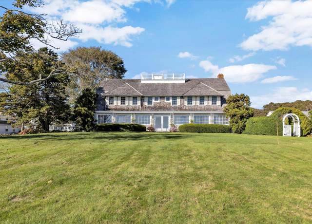 Property at 18 Mount Vernon Ave, Hyannis Port, MA 02647, 8 beds, 6 baths