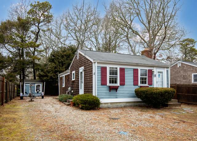 Property at 52 Nauset Rd, West Yarmouth, MA 02673, 2 beds, 1 bath