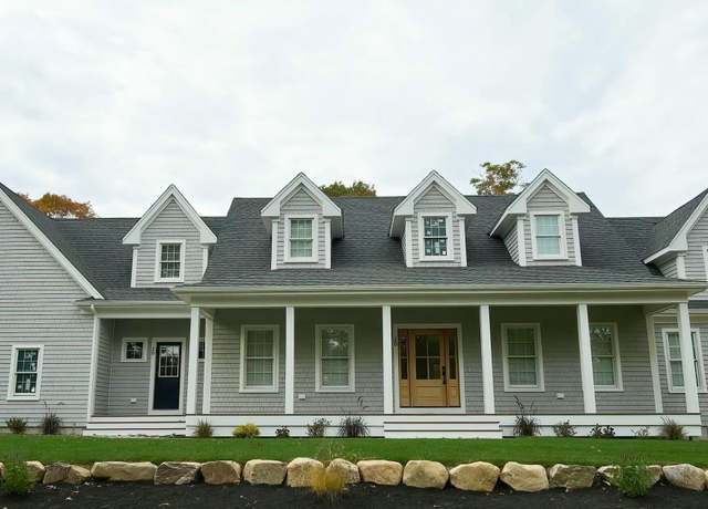 Property at 20 Summerwind Ln, Centerville, MA 02632, 3 beds, 4.5 baths