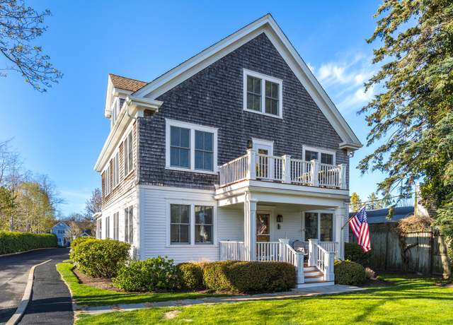 Property at 480 Main St Unit 1U, Falmouth, MA 02540, 3 beds, 2.5 baths