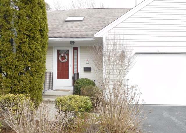 Property at 3 Executive Dr, Mashpee, MA 02649, 2 beds, 2.5 baths