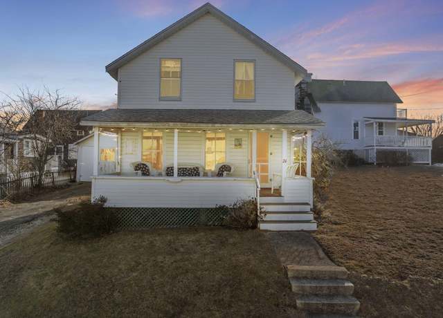 Property at 24 Forest Ave, Falmouth, MA 02540, 4 beds, 1.5 baths