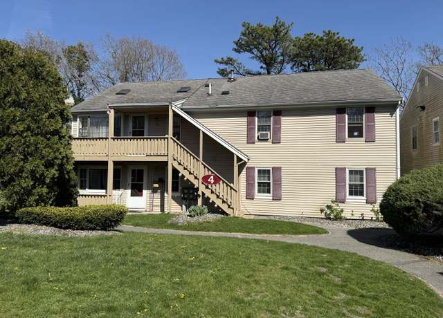 Property at 1029 Iyannough Rd Unit C BLDG 4, Hyannis, MA 02601, 2 beds, 1 bath