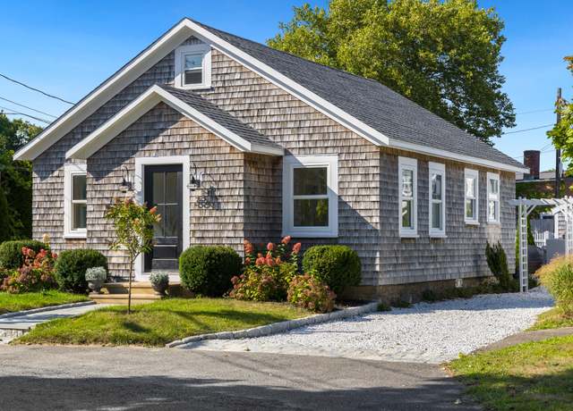 Property at 38 Sunset Ln, Osterville, MA 02655, 3 beds, 2 baths
