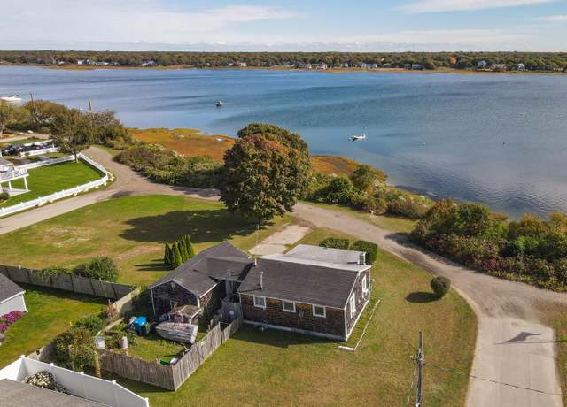 Property at 231 Great Bay St, Teaticket, MA 02536, 2 beds, 1 bath