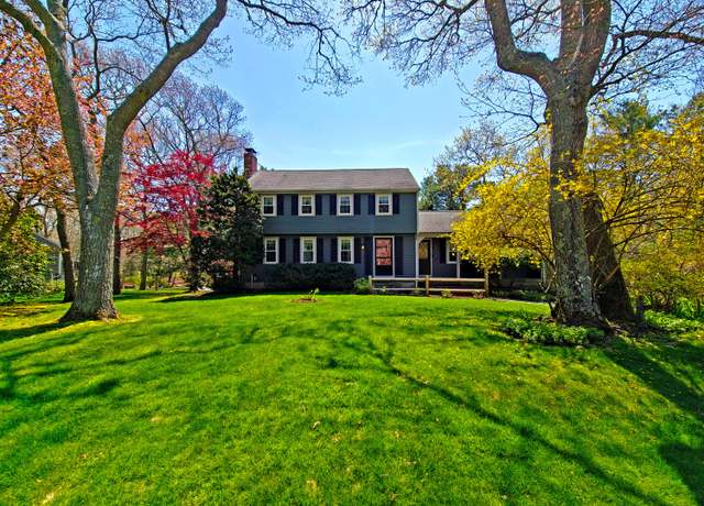 Property at 8 Schooner Ln, Pocasset, MA 02559, 4 beds, 2 baths