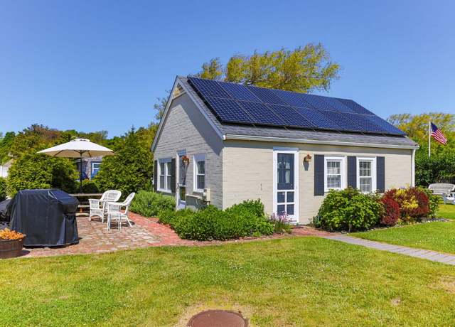 Property at 164 Kendrick Ave Unit C, Wellfleet, MA 02667, 2 beds, 1 bath