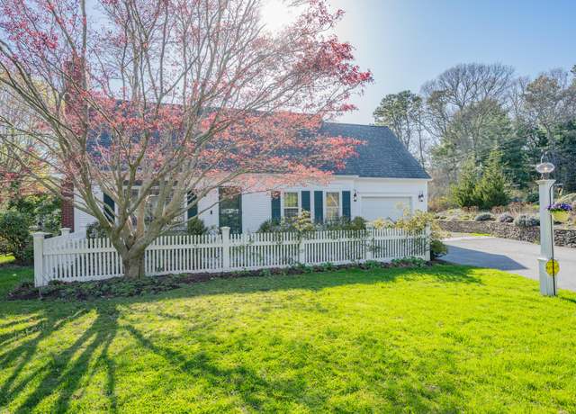 Property at 59 Robbins St, Osterville, MA 02655, 3 beds, 2.5 baths