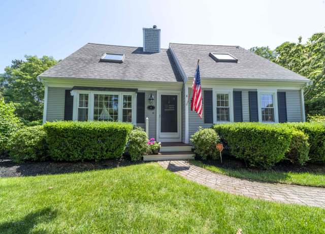 Property at 4 Square Rigger Ln, Hyannis, MA 02601, 3 beds, 2.5 baths