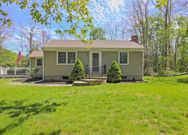Property at 33 Beach Rd, Orleans, MA 02653, 2 beds, 1 bath