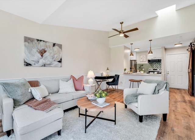 Property at 82 Fletcher Ln Unit G, Brewster, MA 02631, 1 bed, 1 bath