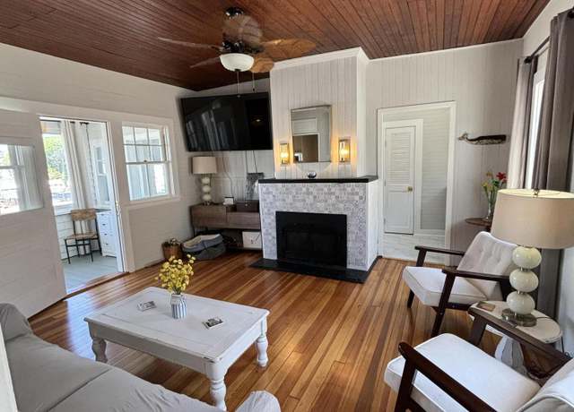 Property at 10 Green St, Onset, MA 02558, 2 beds, 1 bath