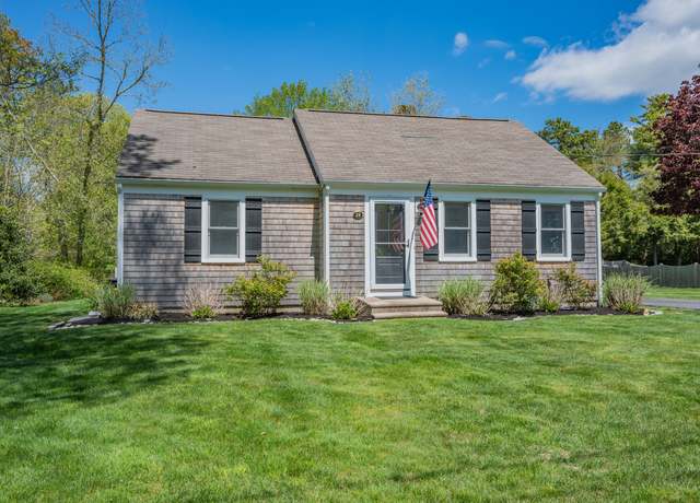 Property at 19 Mockingbird Ln, Marstons Mills, MA 02648, 2 beds, 1 bath