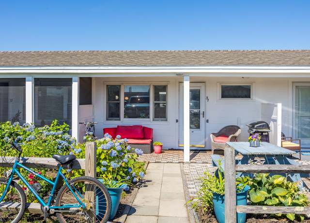 Property at 963 Commercial St Unit 37, Provincetown, MA 02657, 1 bed, 1 bath