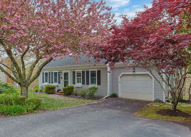 Property at 56 Monomoit Ln, Chatham, MA 02633, 3 beds, 2 baths