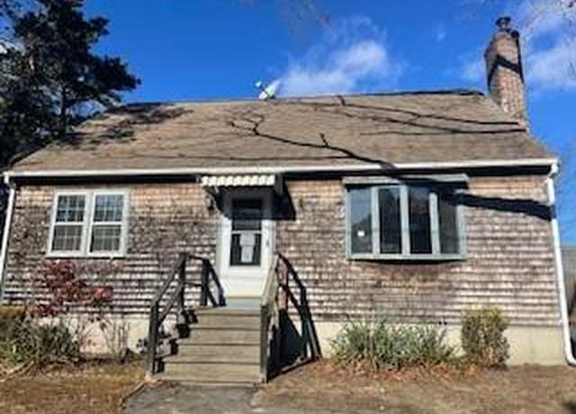 Property at 15 Downey St, Plymouth, MA 02360, 3 beds, 1 bath