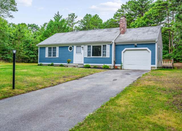 Property at 9 Taragon Cir, Cotuit, MA 02635, 2 beds, 1.5 baths