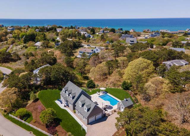 Property at 4 Lauras Way, Truro, MA 02666, 3 beds, 3.5 baths