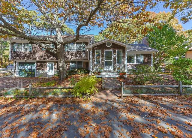 Property at 21 Nelson Ave Unit UA, Provincetown, MA 02657, 2 beds, 2 baths