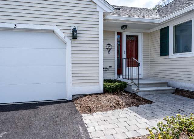 Property at 3 Longwood Rd, Mashpee, MA 02649, 2 beds, 2.5 baths
