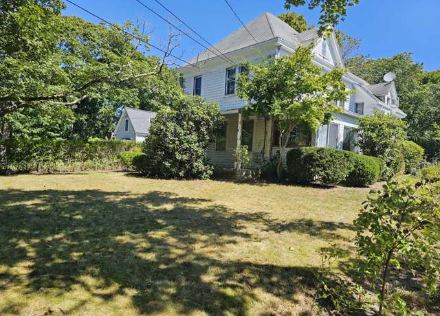 Property at 33 John Parker Rd, East Falmouth, MA 02536, 6 beds, 3 baths