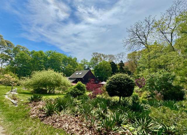 Property at 31 Monument Rd, Orleans, MA 02653, 2 beds