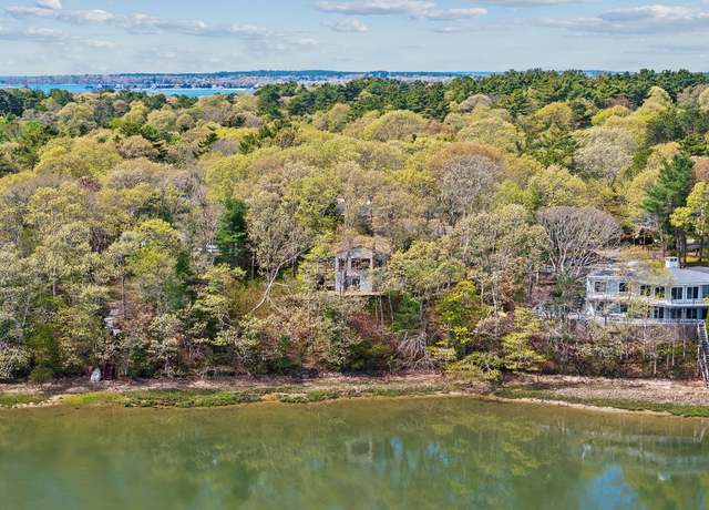 Property at 10 Quamhasset Rd, Buzzards Bay, MA 02532, 2 beds, 2.5 baths