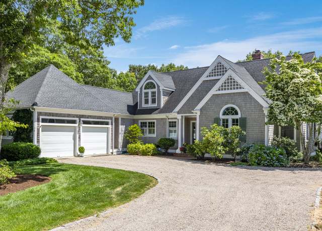 Property at 87 Bayshore Dr, Mashpee, MA 02649, 3 beds, 3.5 baths