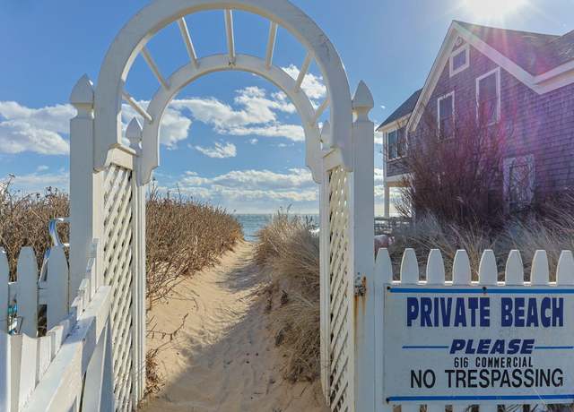 Property at 616 Commercial St Unit U14, Provincetown, MA 02657, 1 bed, 1.5 baths