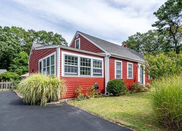 Property at 28 Bumpus Rd, Hyannis, MA 02601, 3 beds, 2 baths
