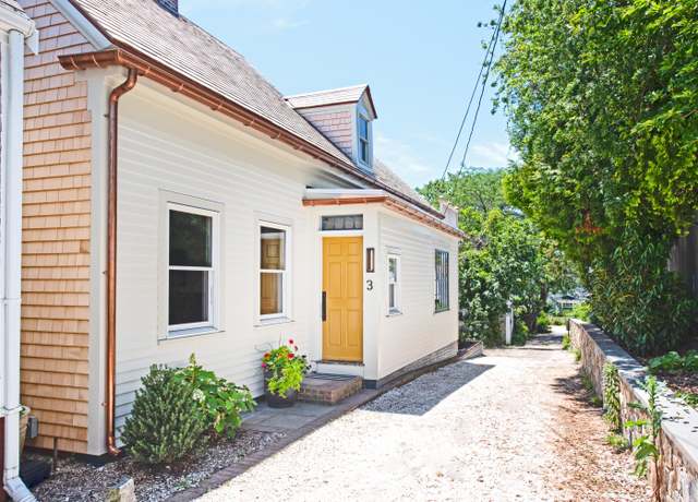 Property at 3 Carver Ct, Provincetown, MA 02657, 3 beds, 3 baths