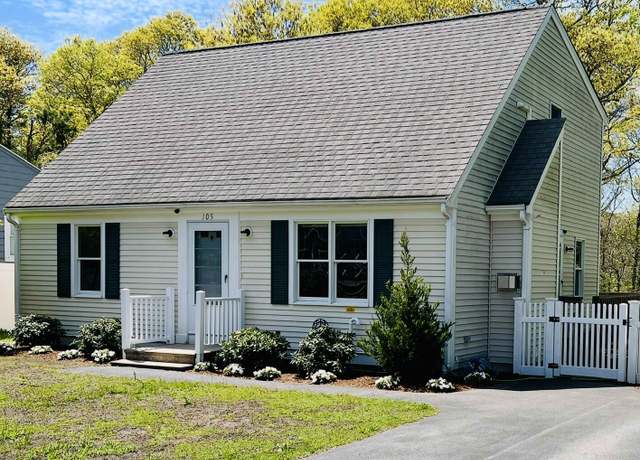 Property at 105 Edgewater Dr W, East Falmouth, MA 02536, 3 beds, 3 baths