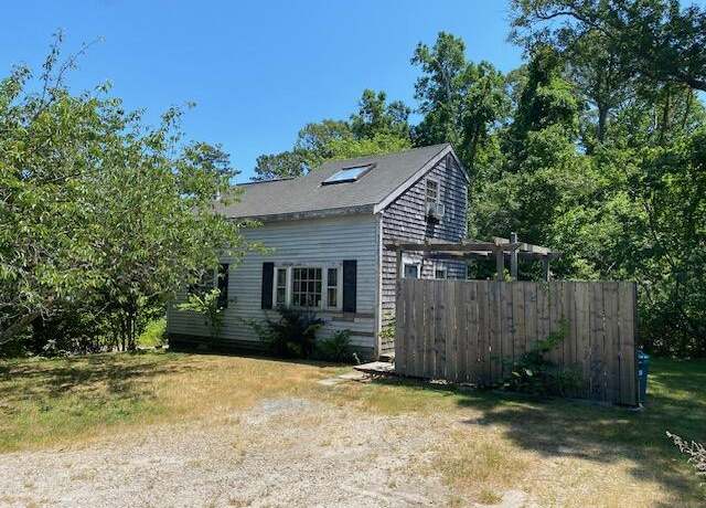 Property at 677 Route 6A, Yarmouth Port, MA 02675, 1 bed, 1 bath