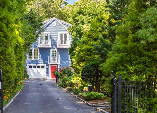 Property at 72 River Rd, Marstons Mills, MA 02648, 4 beds, 5.5 baths