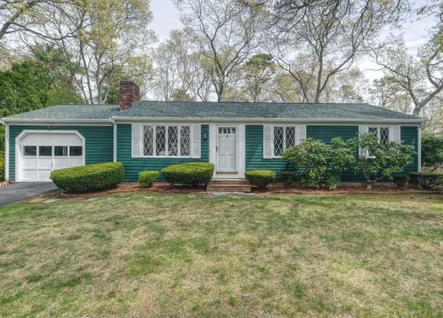 Property at 72 Ashley Dr, Centerville, MA 02632, 3 beds, 1 bath