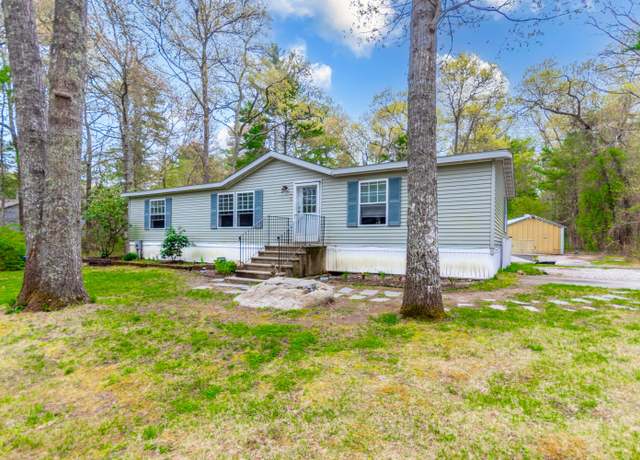 Property at 248 Mattapoisett Rd, Acushnet, MA 02743, 3 beds, 2 baths