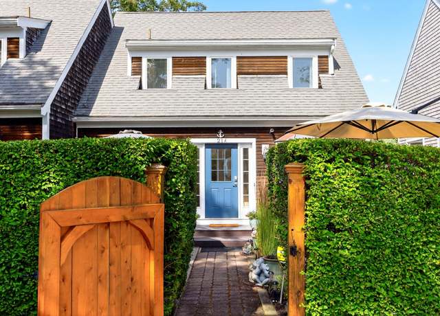 Property at 21 Priscilla Alden Rd Unit UA, Provincetown, MA 02657, 2 beds, 2.5 baths
