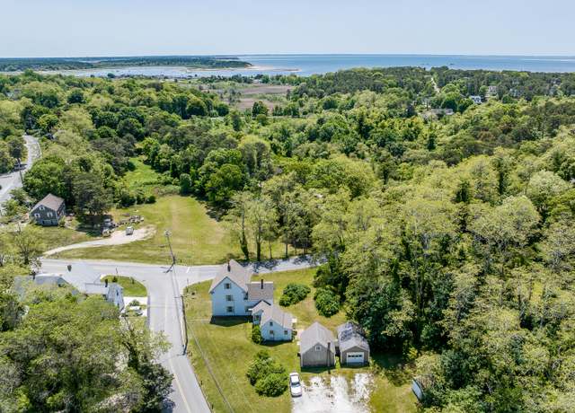 Property at 105 West Main St, Wellfleet, MA 02667, 5 beds, 3 baths