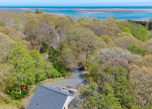 Property at 14 Lindas Ln, Orleans, MA 02653, 3 beds, 1 bath