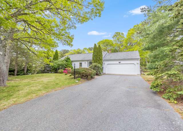 Property at 18 Tupelo Dr, Harwich, MA 02645, 2 beds, 2 baths
