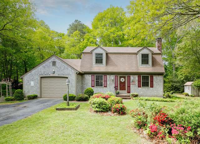 Property at 31 Woodridge Rd, East Sandwich, MA 02537, 3 beds, 2 baths